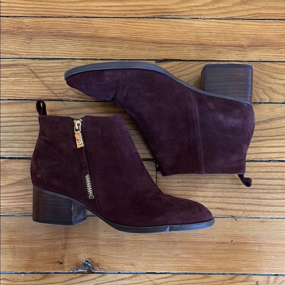 Tommy Hilfiger Shoes - Tommy Hilfiger Burgundy Suede Ankle Boots W’s 7.5 - Great Condition